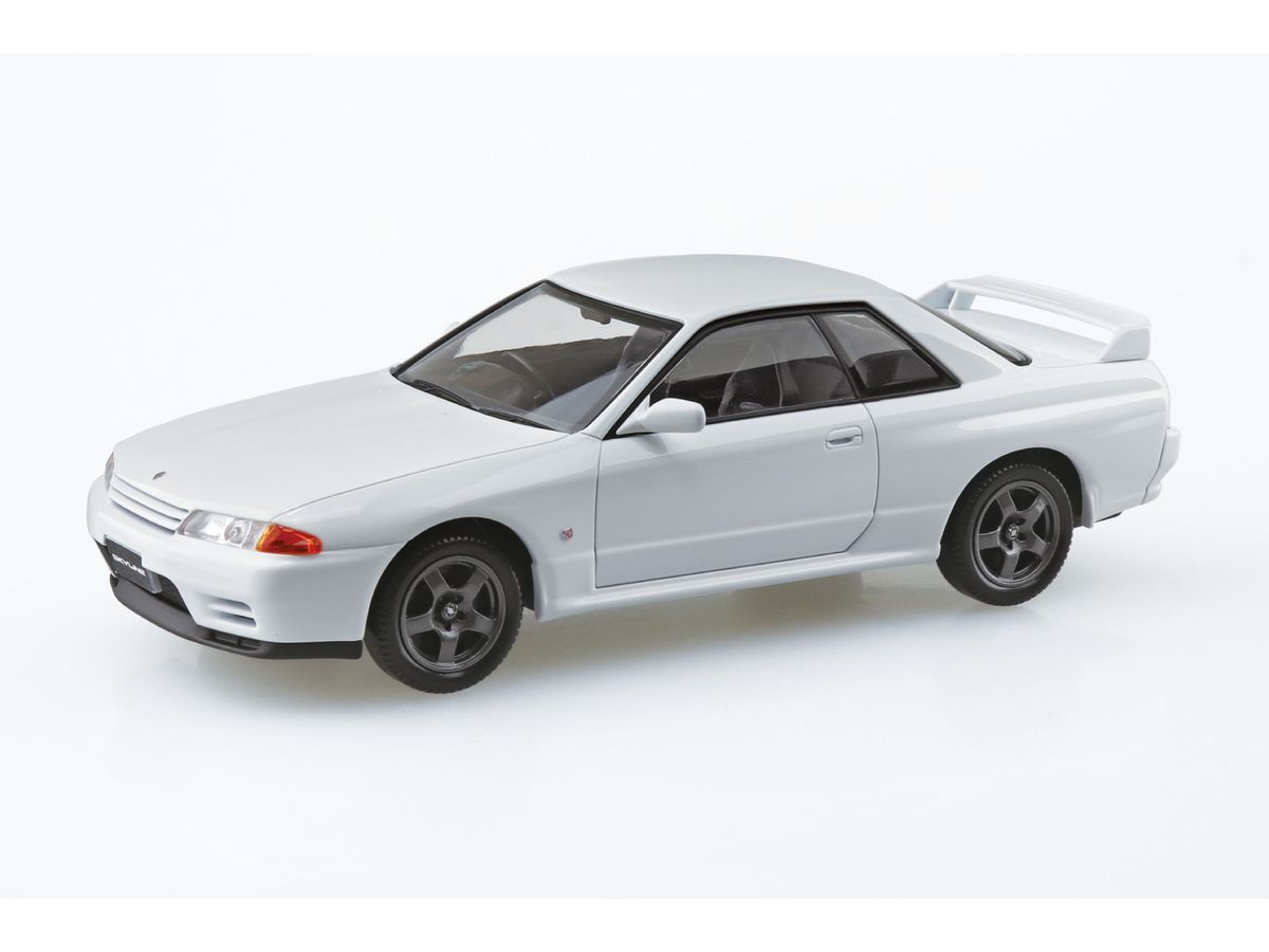 Nissan R32 Skyline GT-R (Crystal White)