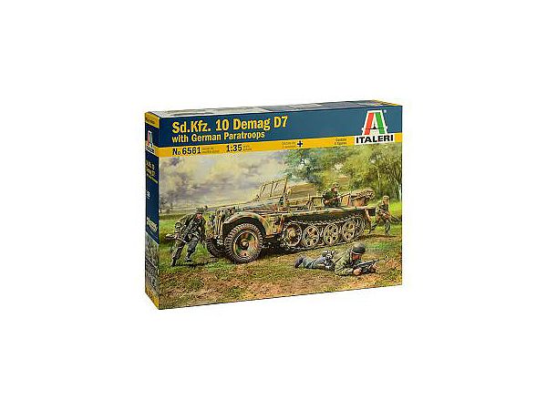 WW.II German Sd.Kfz.10 Demag D7 Fallschirmjager figures (4 included)